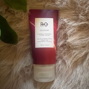 R+Co Teleport Hydra Gelée in Vibrant Red